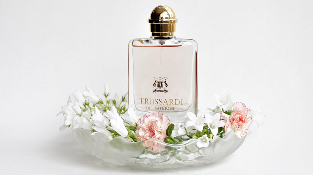 trussardi-delicate-rose-perfume