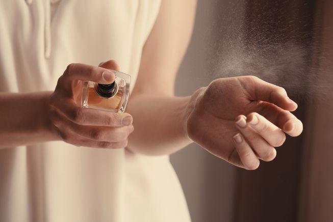 5 hiba, amit elkövethetsz, ha parfümöt viselsz